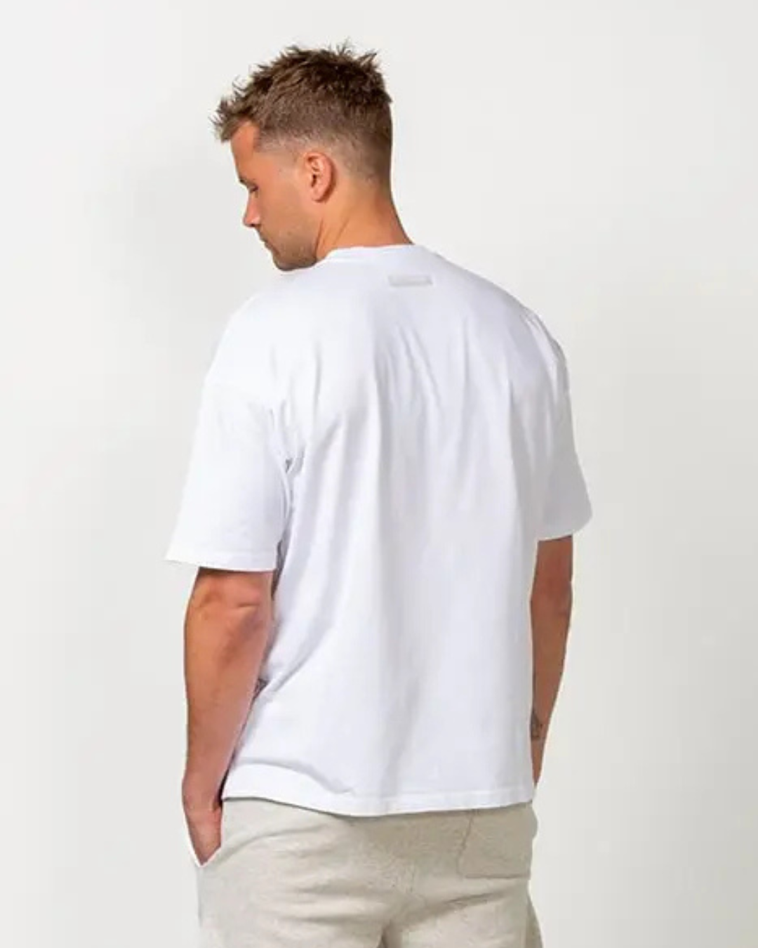 Camiseta de Hombre de Tejido ligero y Corte Entallado