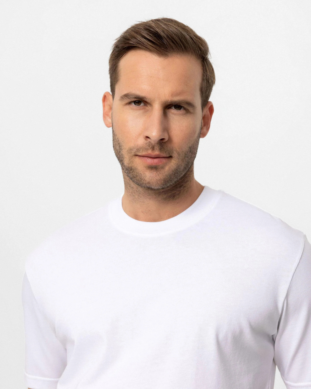 Camiseta de Hombre de Tejido ligero y Corte Entallado