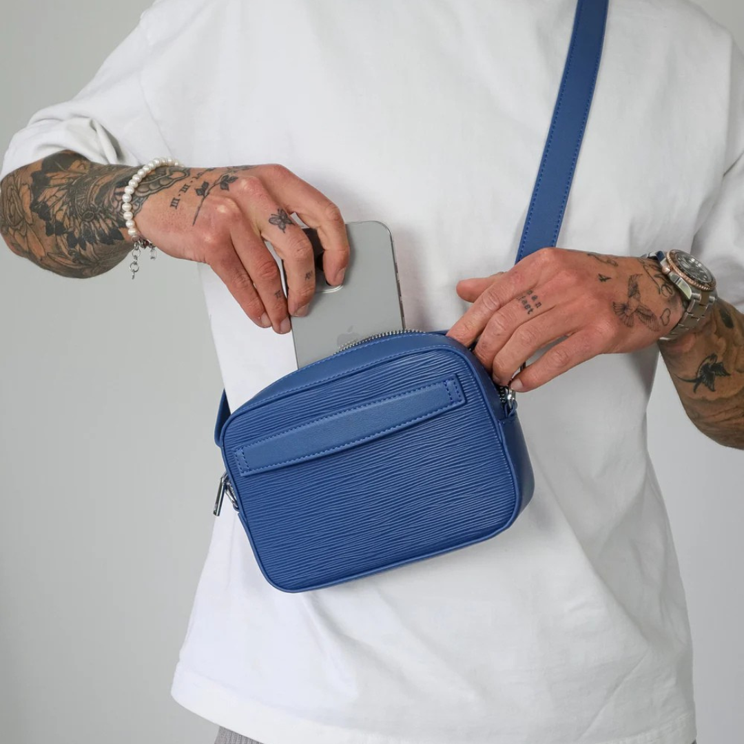 Bolso bandolera de cuero sintético con bolsillo frontal para hombre