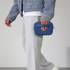 Bolso bandolera de cuero sintético con bolsillo frontal para hombre