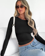 Camiseta corta ceñida de manga larga para mujer