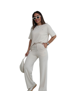Conjunto feminino com estilo minimalista®