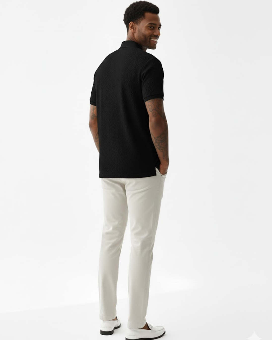 Polo de Punto Tejido de Elegancia Estructurada y Confort Ligero Para Hombre