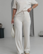 Conjunto feminino com estilo minimalista®