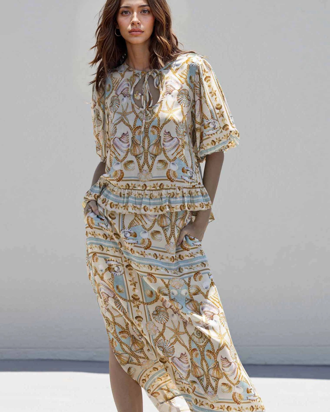 Blusa Boho Azul marino con Estampado de Conchas y Estrellas de mar®