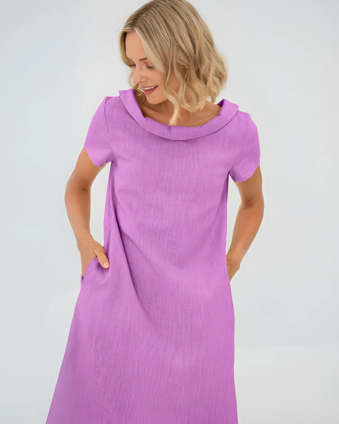 Vestido Corto en Lino de corte Holgado