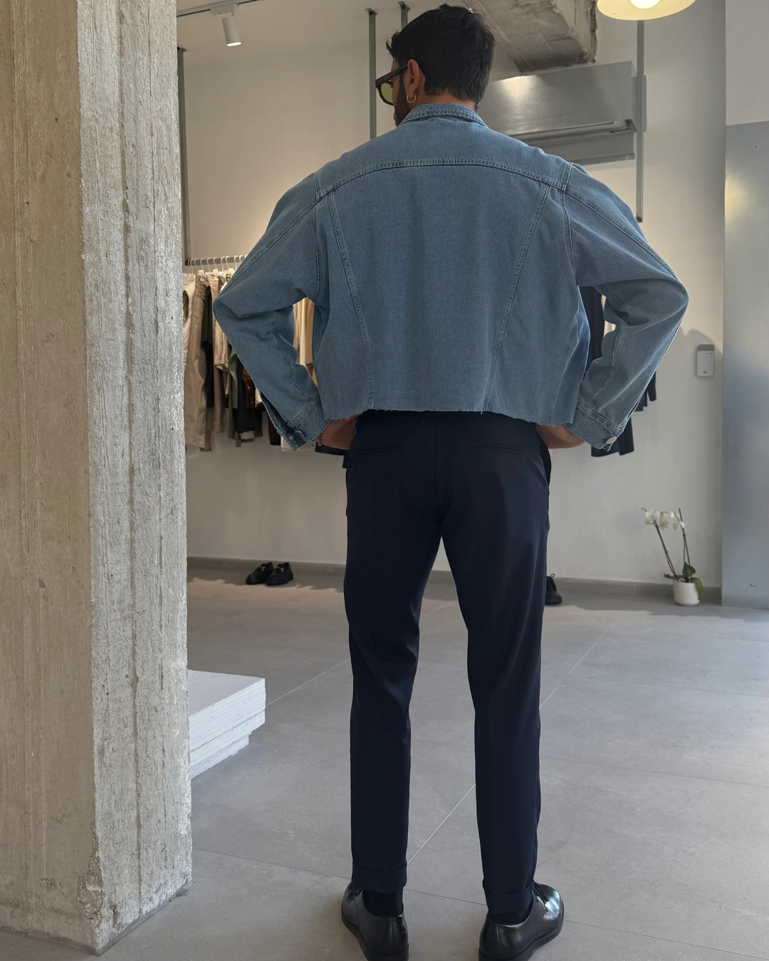 Chaqueta Vaquera Recortada de Estilo Urbano