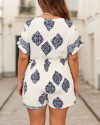 Mono Corto con Cuello Redondo y Estampado