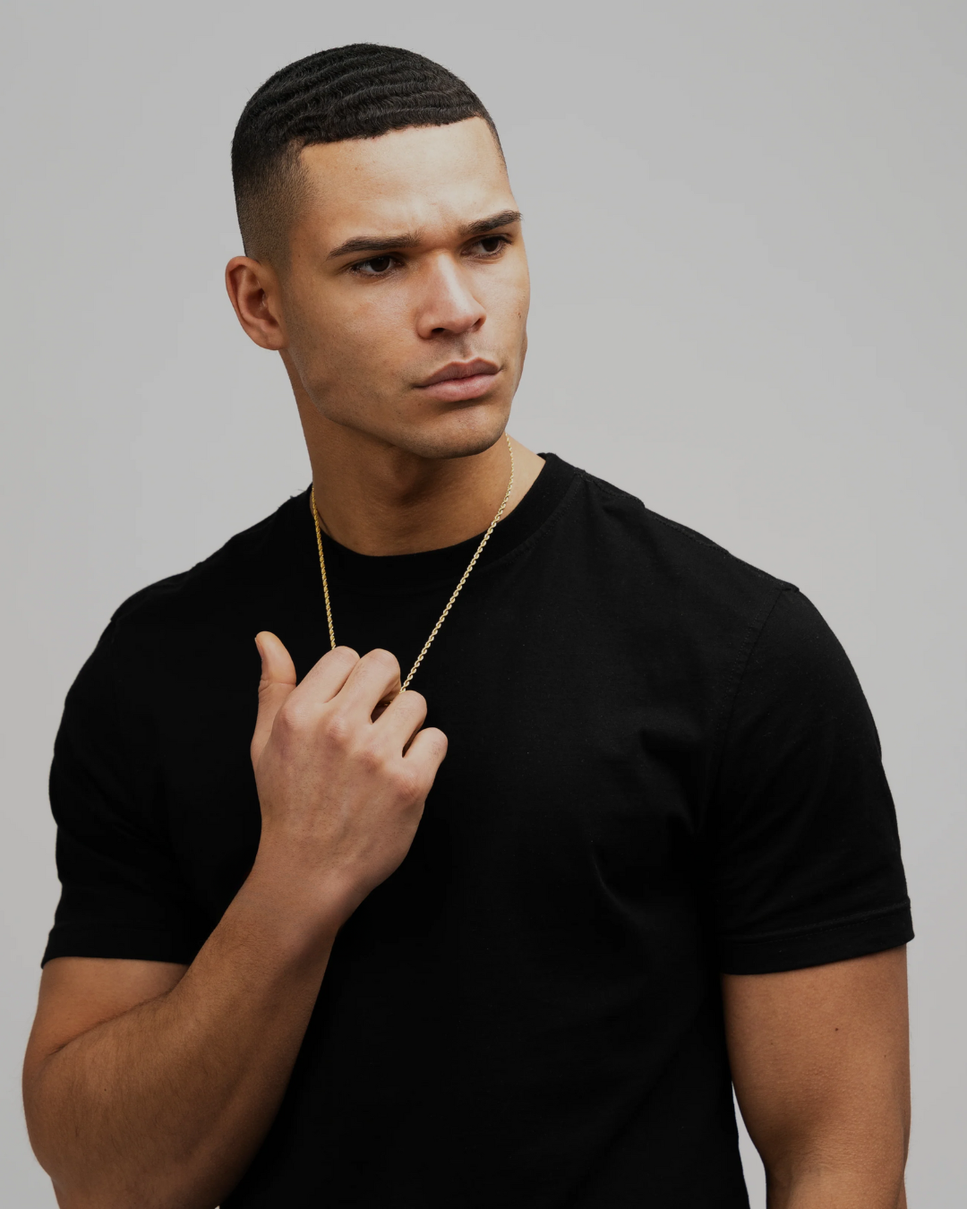 Collar dorado de 3 mm en acero inoxidable