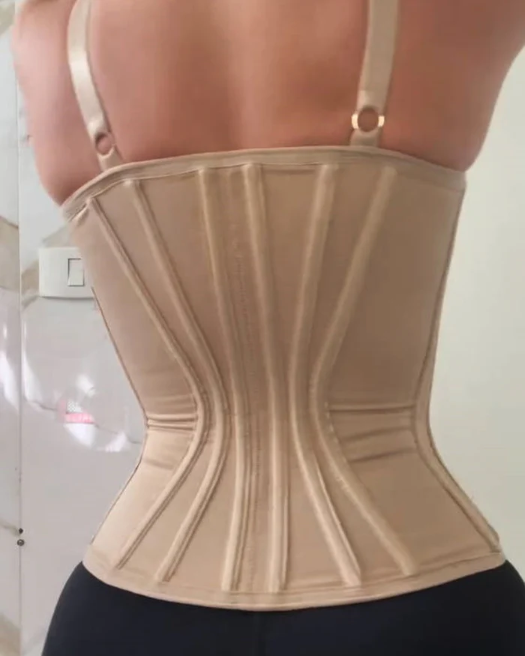 Faja colombiana estilo corsé con refuezo para mayor control abdominal®
