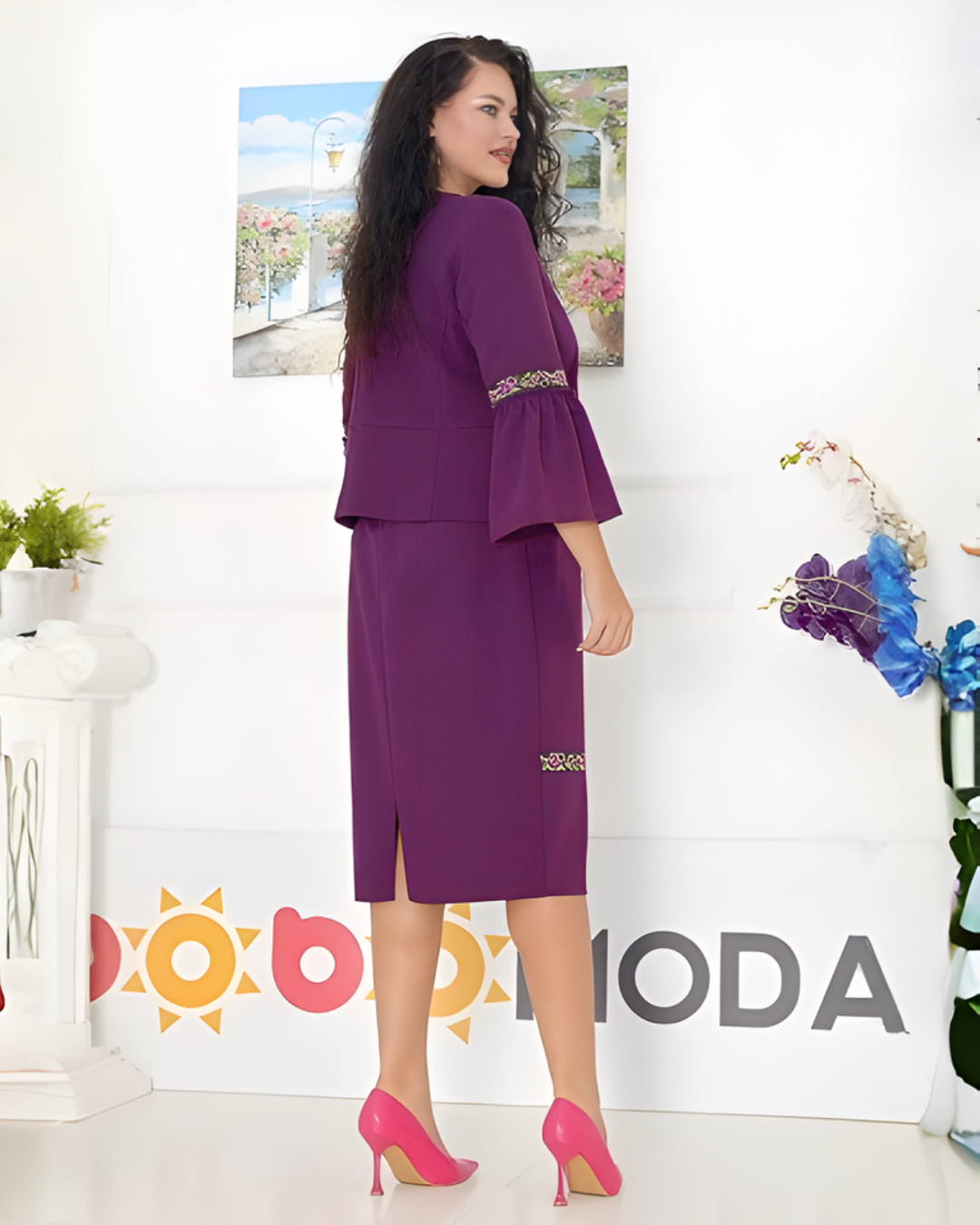 Conjunto Elegante de Vestido y Saco con Toques Artesanales