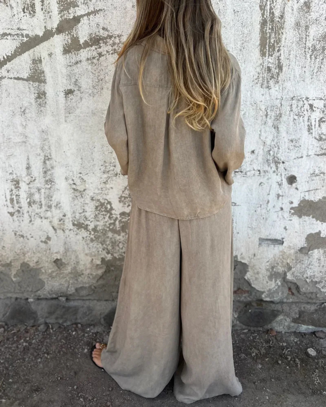 Conjunto de 2 Piezas con Mono Largo de Pierna Ancha para Mujer con Camisa de Botones y Lazo Frontal®