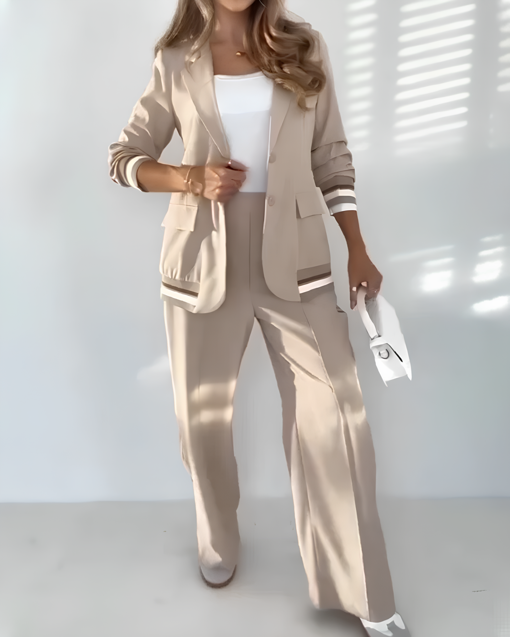 Conjunto Elegante de Blazer y Pantalón Palazzo en Beige Estilo Sofisticado y Moderno®