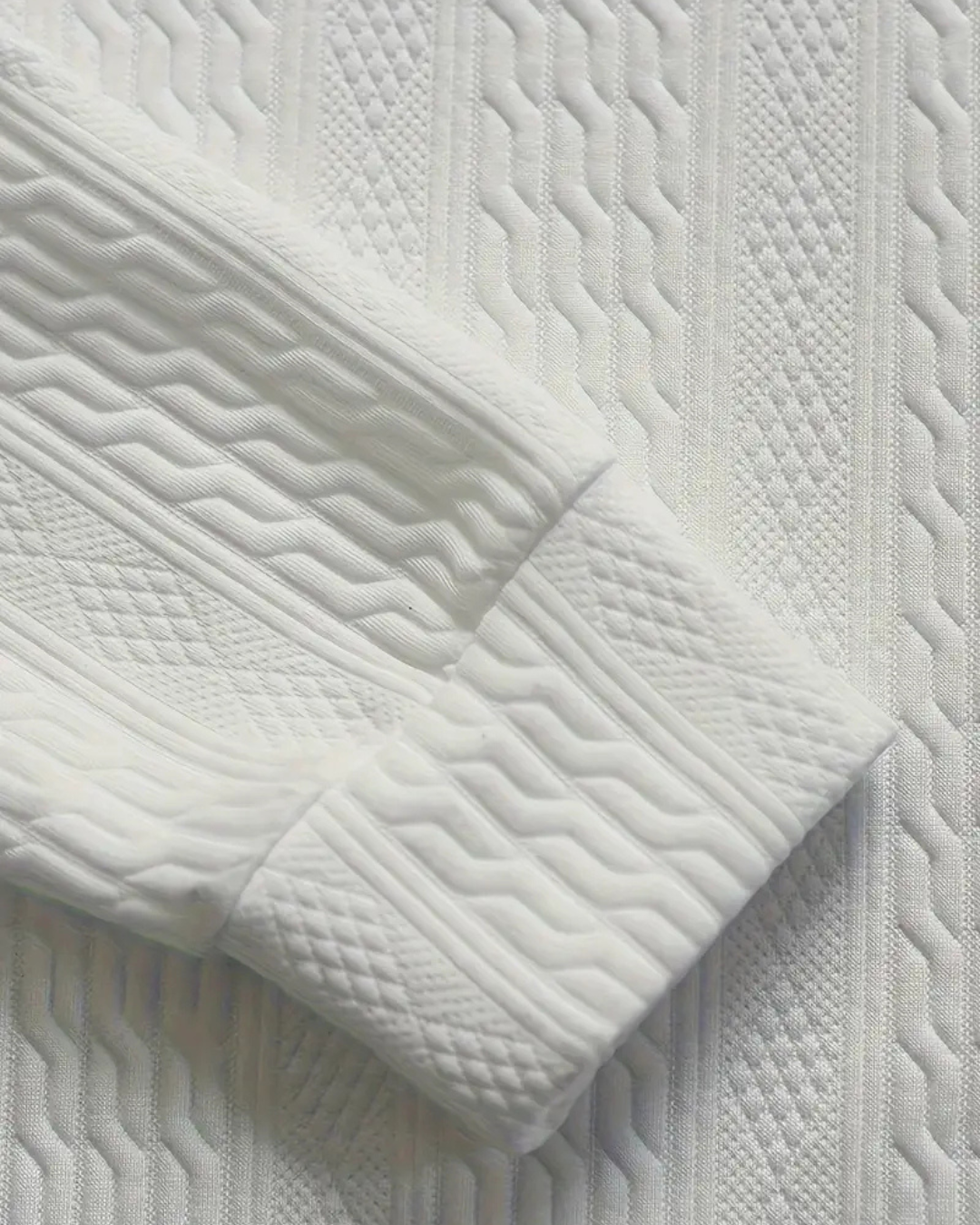 Conjunto de dos piezas en tejido con textura trenzada y cómodo ajuste