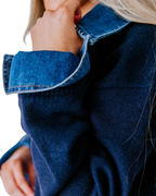 Camisa Manga Larga con Detalles en Mezclilla