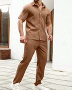 Conjunto de camisa de manga corta y pantalón con cintura ajustable