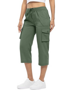 Pantalón cargo capri con bolsillos laterales y cintura ajustable