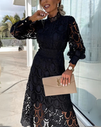 Vestido Largo de Encajes con Maga Estilo Farol